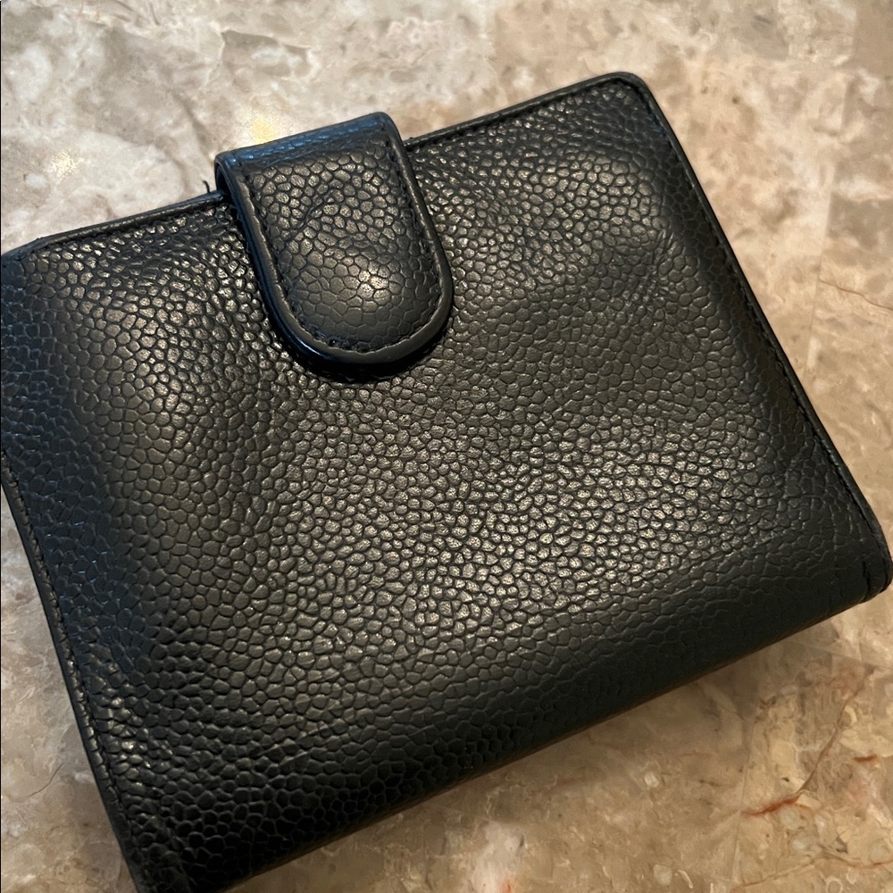 CHANEL Black Textured Leather Wallet GUC see all photos! - Picture 5 of 16
